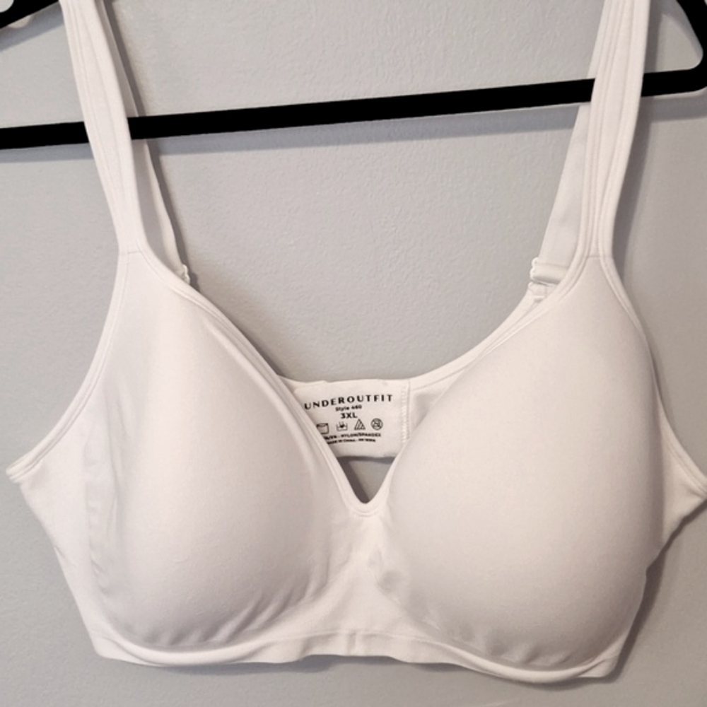 Underoutfit Bra 3x. Comfort shaping lift comfort strap